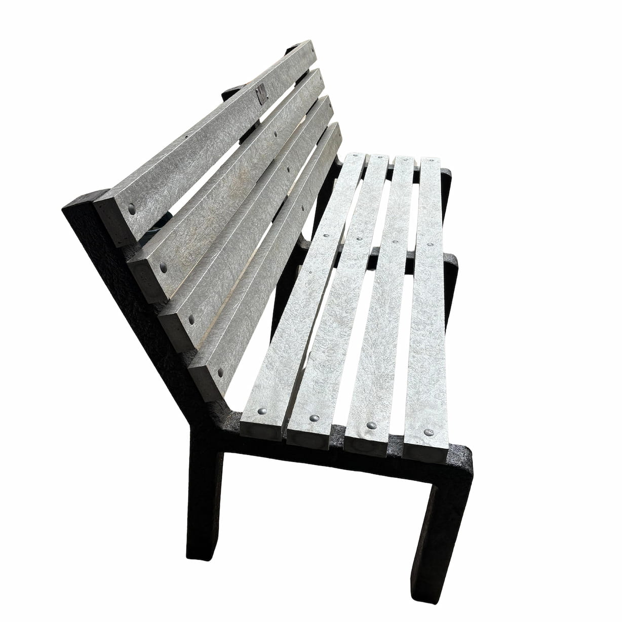 side view of Tetra bench outdoor seating built from 100% recycled plastic sustainable furniture