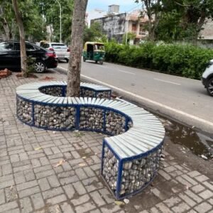 recycled-plastic-curve-pebbel-bench